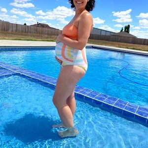 Kortni Jeane MATERNITY swimsuit